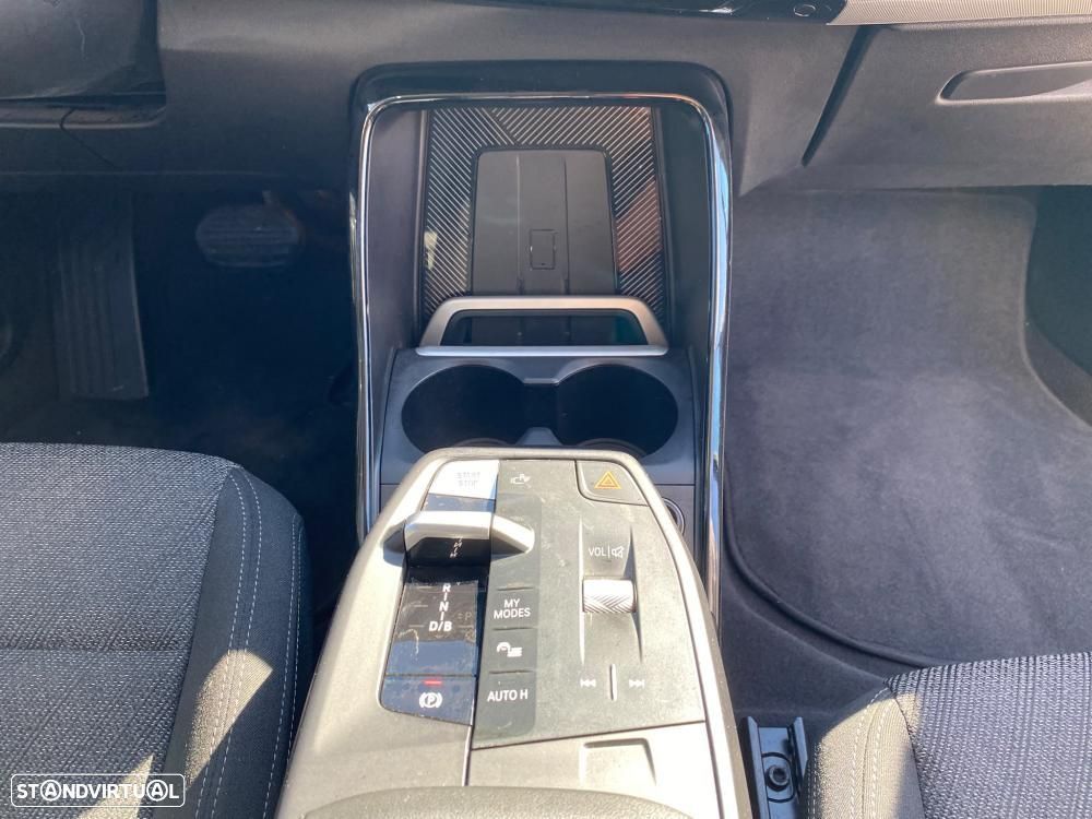 BMW iX1 eDrive20 - 7