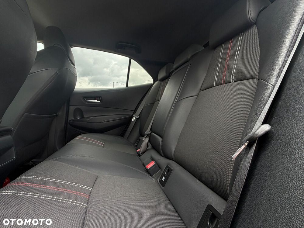 Toyota Corolla 1.8 Hybrid GR Sport - 18