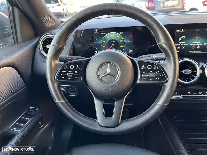 Mercedes-Benz GLB 200 - 16