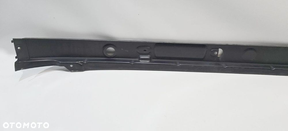podszybie listwa szyby przedniej mercedes atego axor - 4