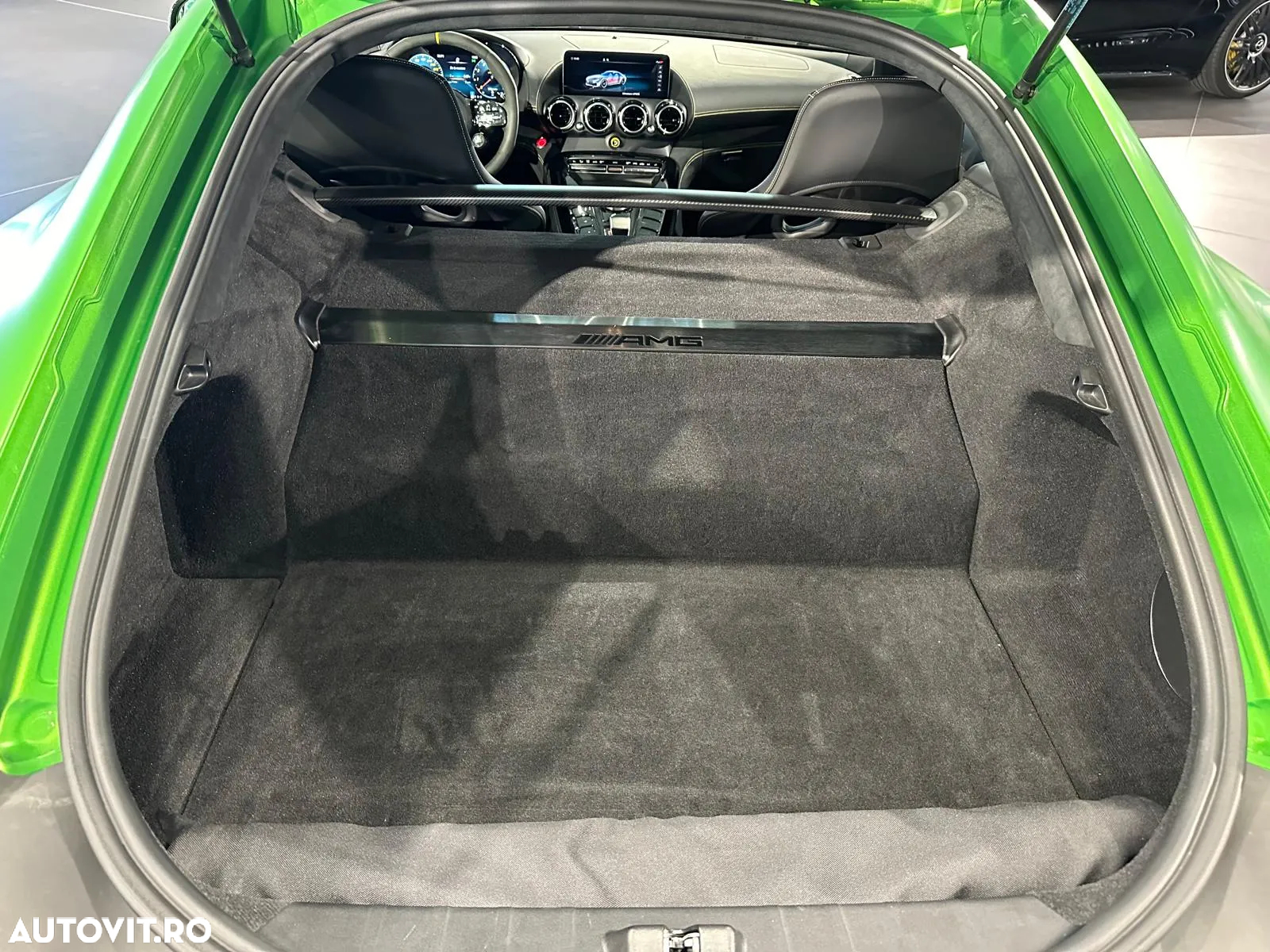 Mercedes-Benz AMG GT R Roadster - 12
