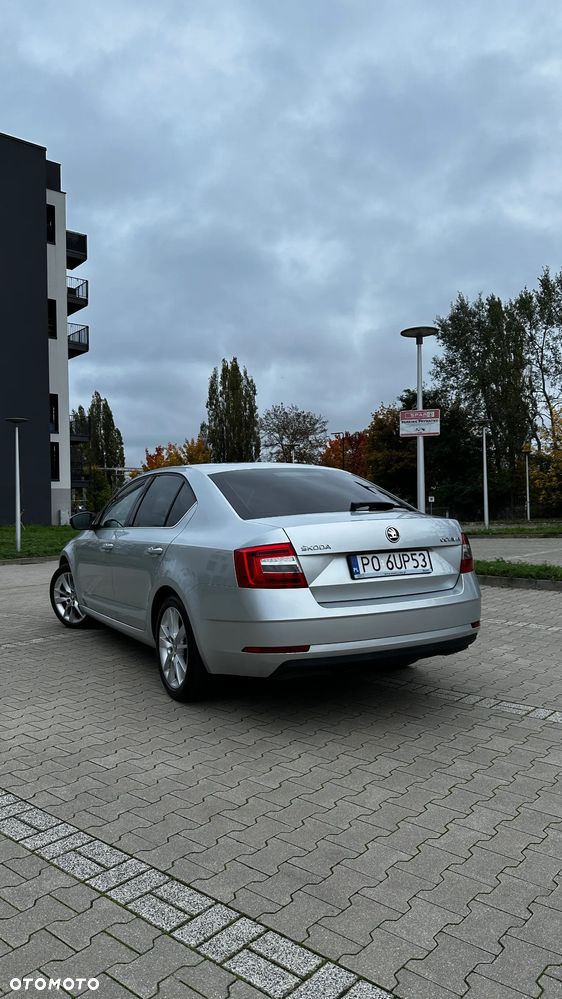 Skoda Octavia 2.0 TDI Style - 3