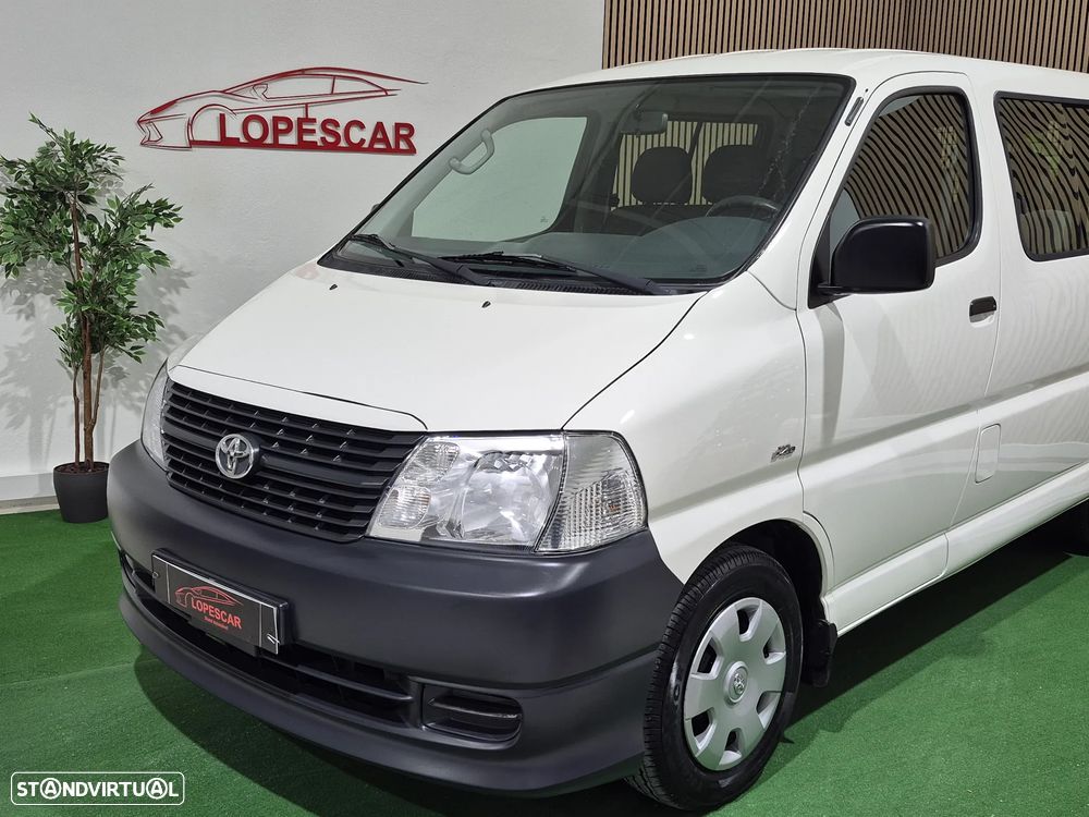 Toyota HiAce 2.5 D-4D Service 2.8T - 2