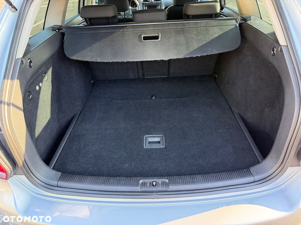 Volkswagen Golf 2.0 TDI Comfortline - 11