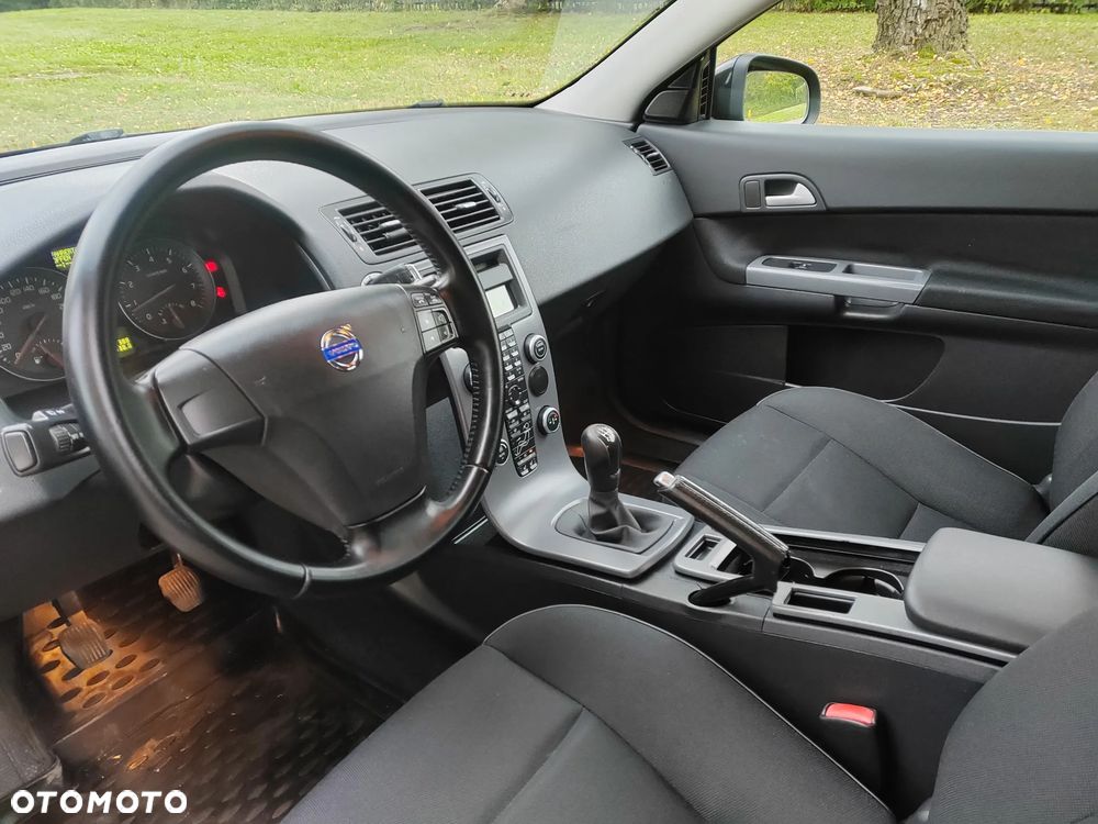 Volvo C30 2010 photo 2