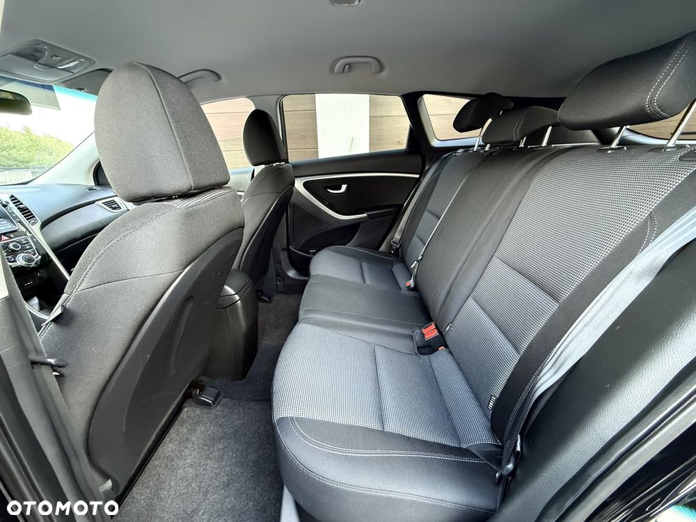 Hyundai i30 i30cw 1.6 Fifa World Cup Edition - 18