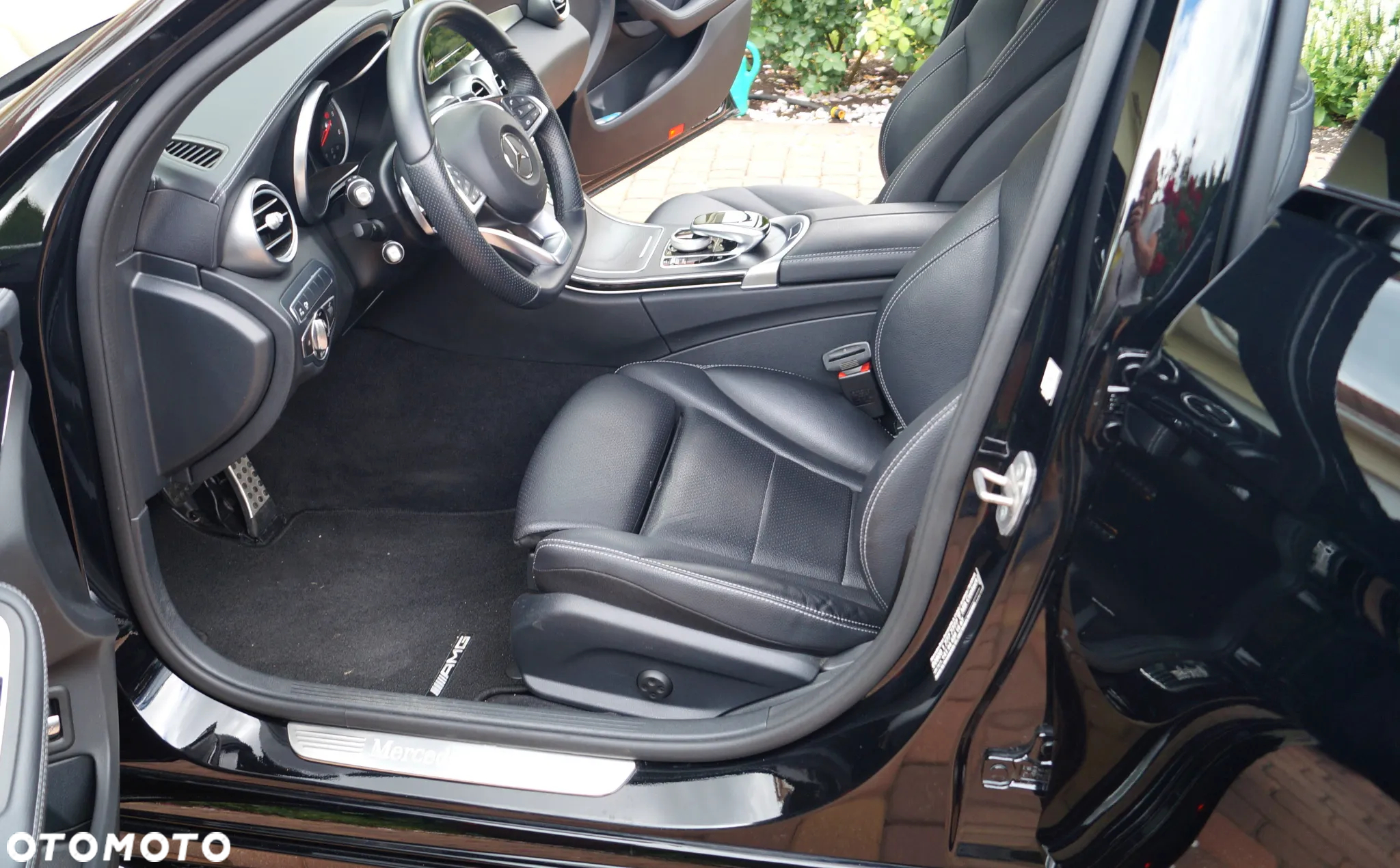 Mercedes-Benz Klasa C 250 d 4Matic T 9G-TRONIC AMG Line - 22