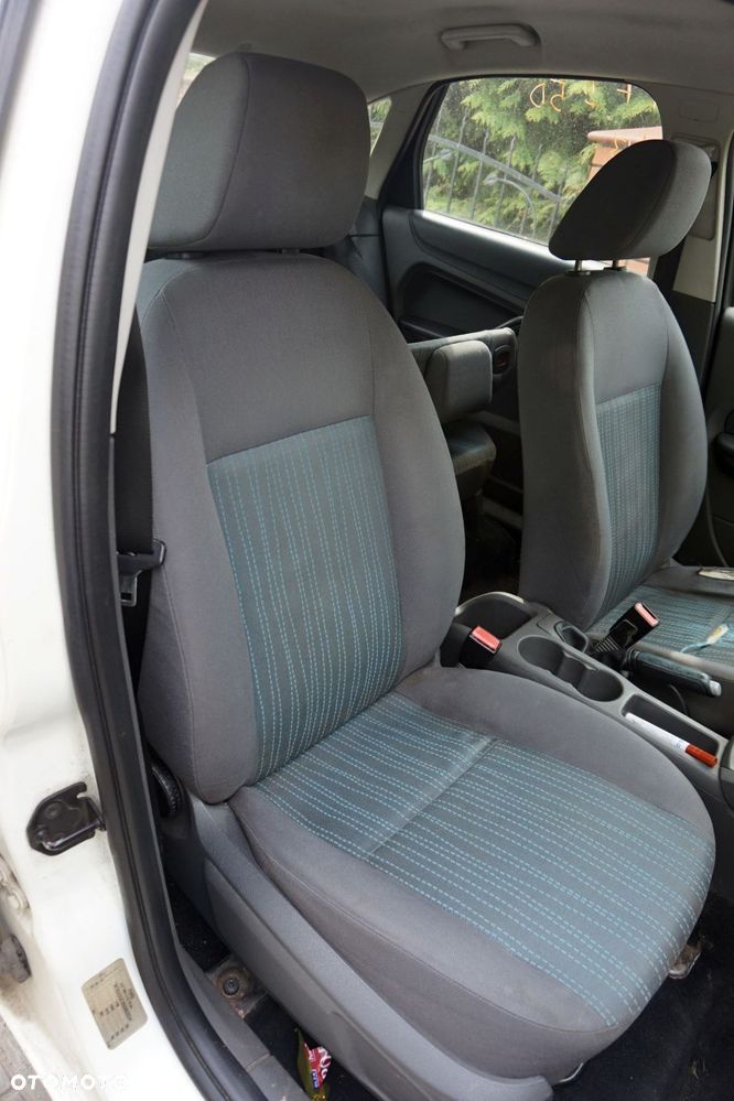 FORD FOCUS II MK2 5D HB 2005 N3 1.6 TDCI HHDA 90KM MTX75 BIAŁY na części - 11
