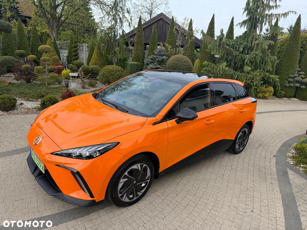 MG 4 Luxury 64 kWh - 1