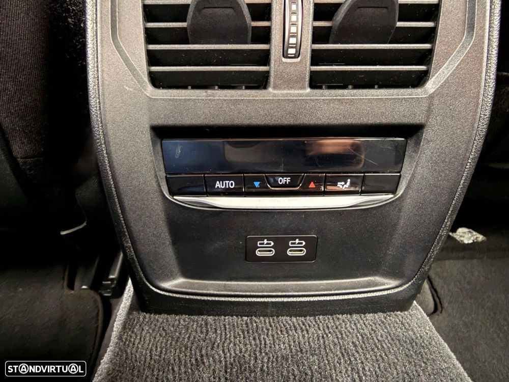 BMW 330 e Touring Corporate Edition Auto - 38