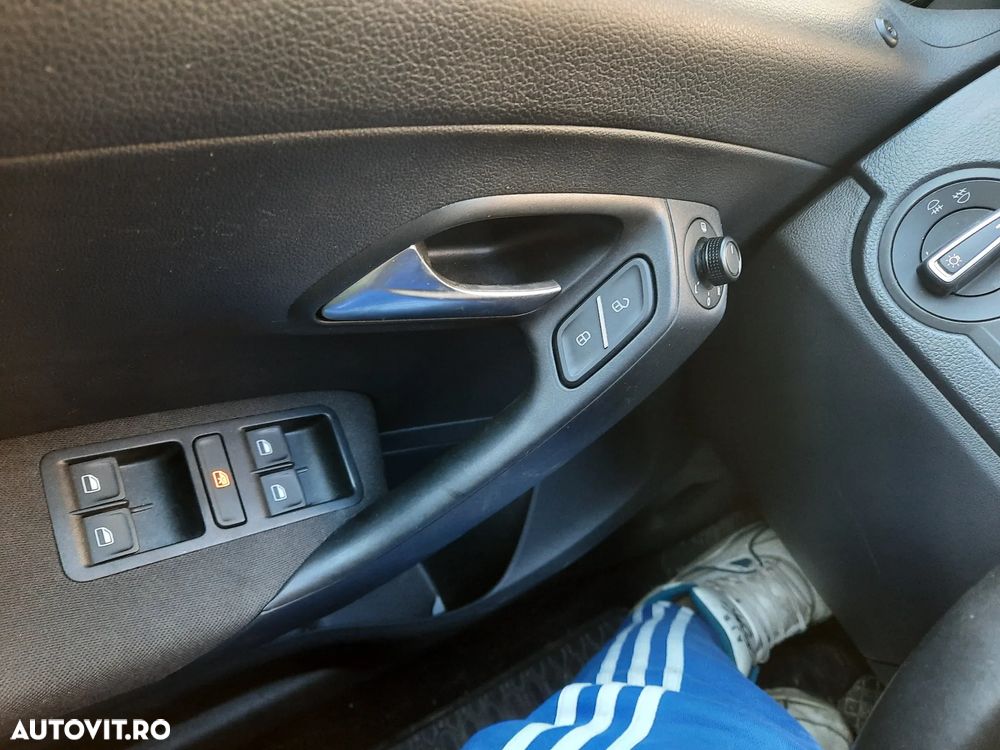 Volkswagen Polo 1.4 TDI (Blue Motion Technology) Comfortline - 8