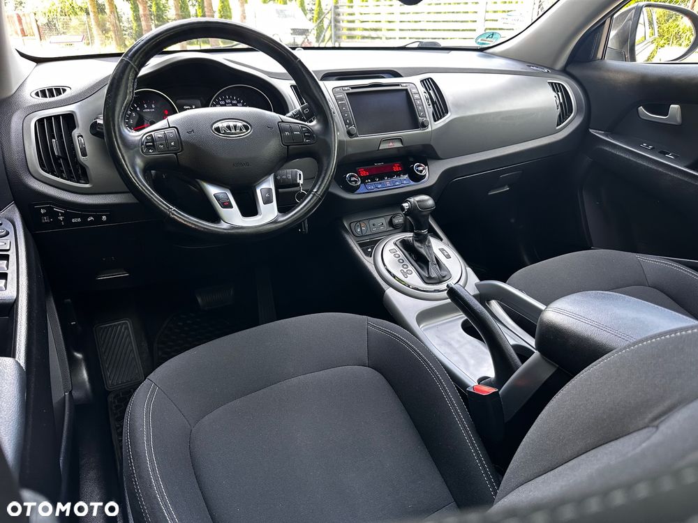 Kia Sportage 2.0 CRDI 4WD Automatik Fifa World Cup Edition - 28