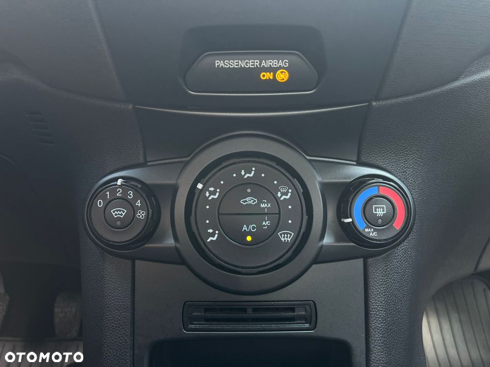 Ford Fiesta 1.25 Gold X - 11