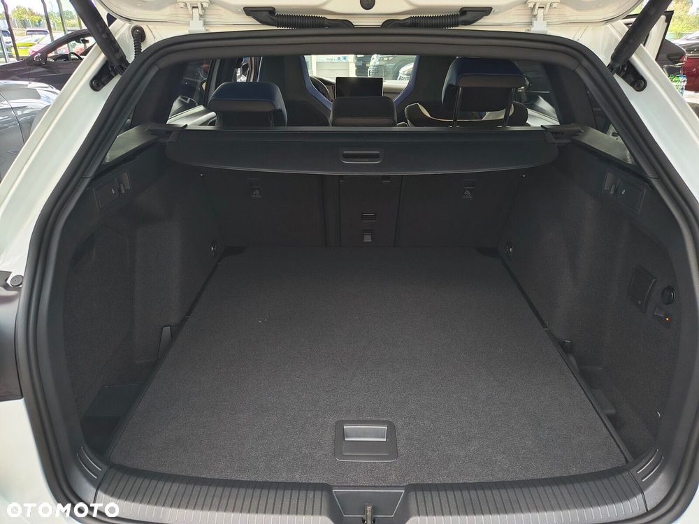 Volkswagen Golf Variant 2.0 TSI 4Motion R - 14