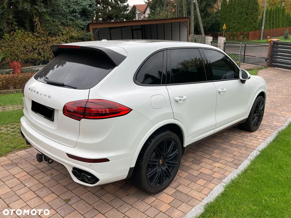 Porsche Cayenne Platinum Edition - 7