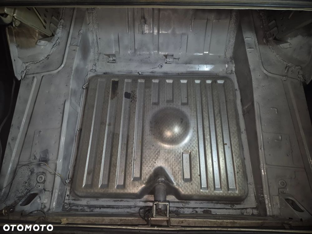 Ford Inny - 16