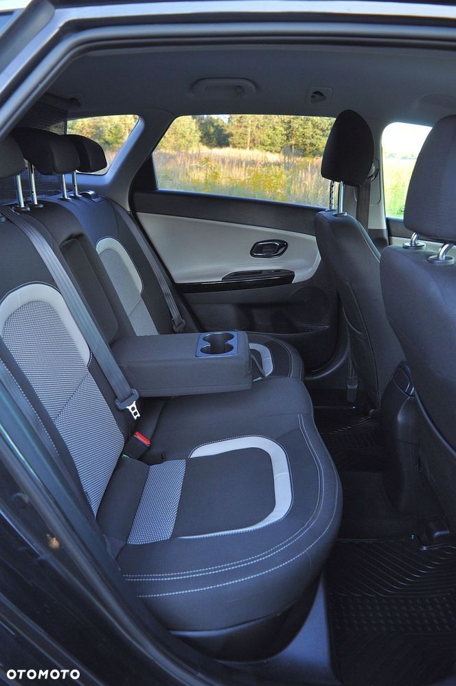 Kia Ceed 1.6 GDI Platinum Edition - 25