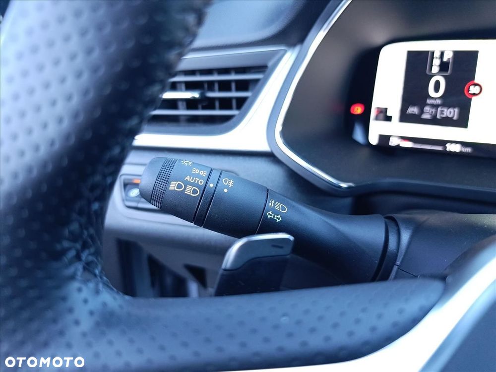Renault Captur 1.3 TCe mHEV Techno EDC - 24