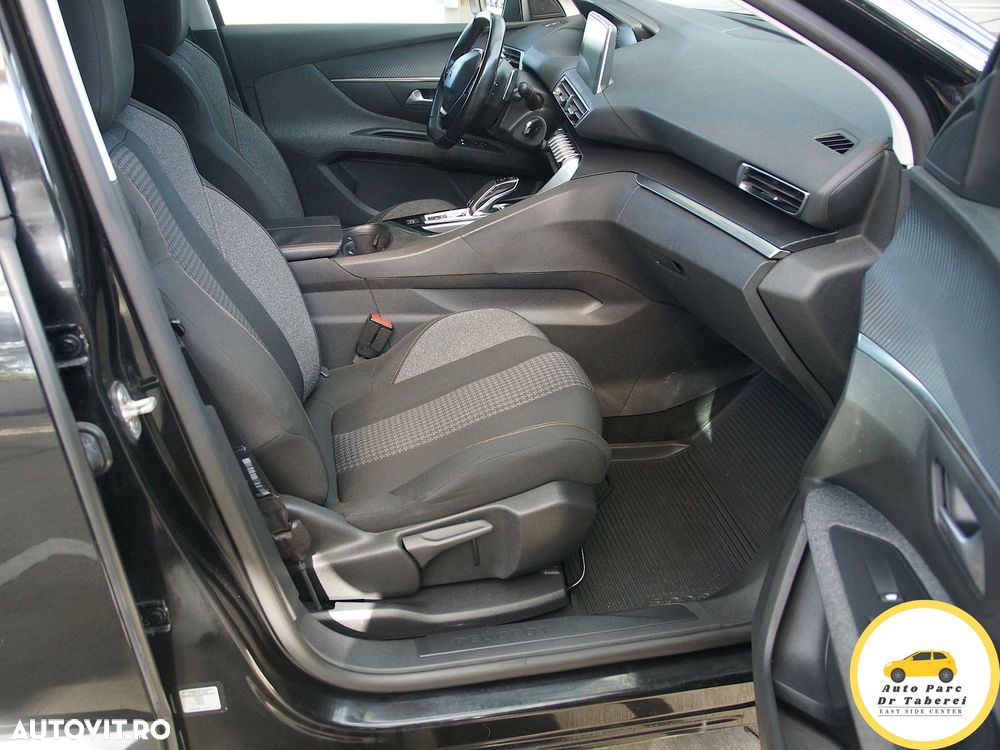 Peugeot 5008 1.6 BlueHDI EAT6 Active - 26
