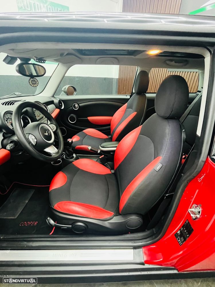 MINI 3 Portas Cooper D - 22