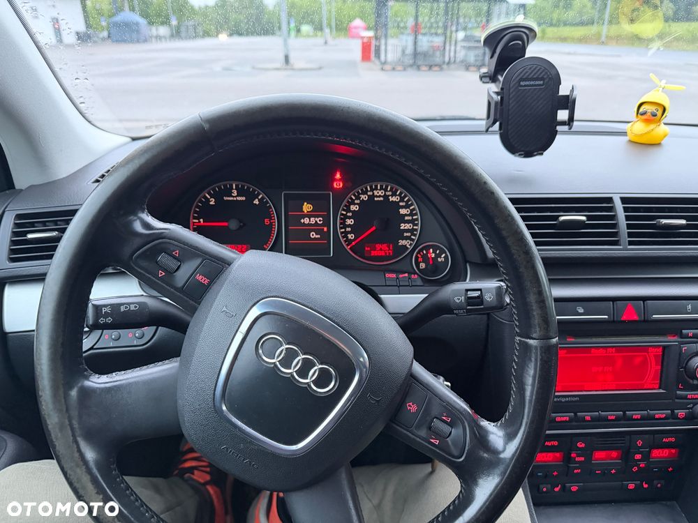 Audi A4 Avant 2.0 TDI - 19