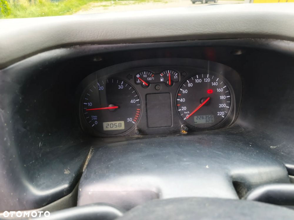 Volkswagen Transporter - 14