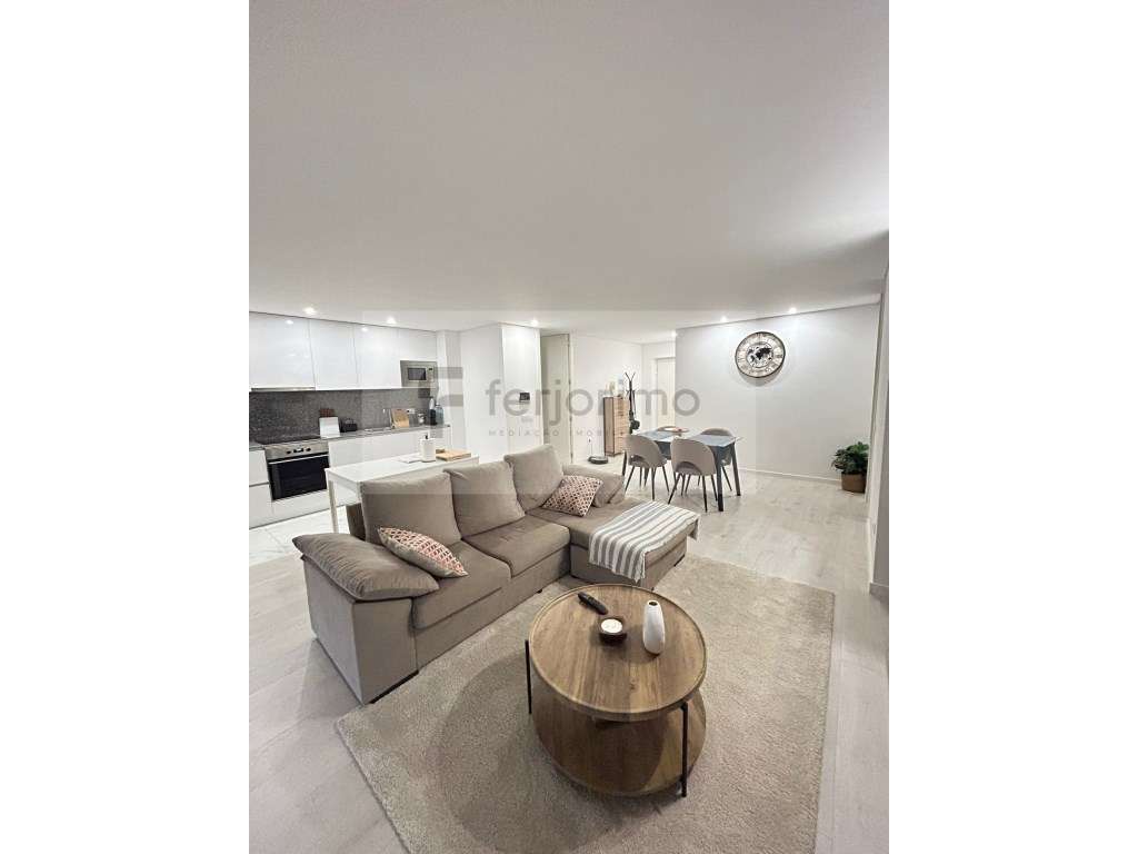 APARTAMENTO T1 - COMO NOVO - PARA ARRENDAMENTO - MESÃO FRIO - GUIMA... - Grande imagem: 2/9