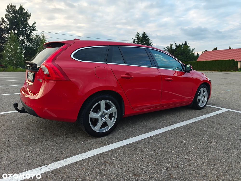 Volvo V60 DRIVe - 4