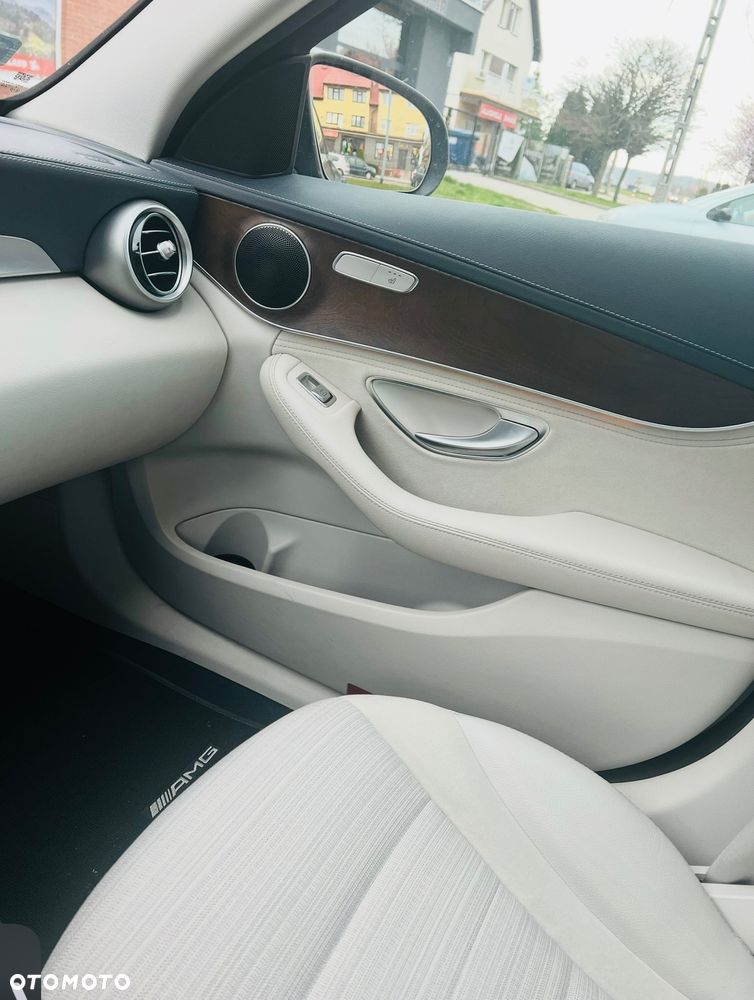 Mercedes-Benz Klasa C 200 4-Matic 7G-TRONIC - 6
