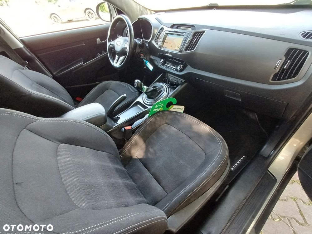 Kia Sportage 1.7 CRDI 2WD ISG Dream-Team Edition - 10