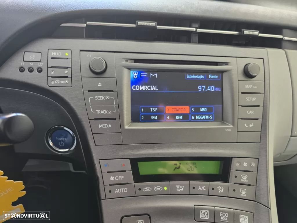 Toyota Prius 1.8 Exclusive - 17