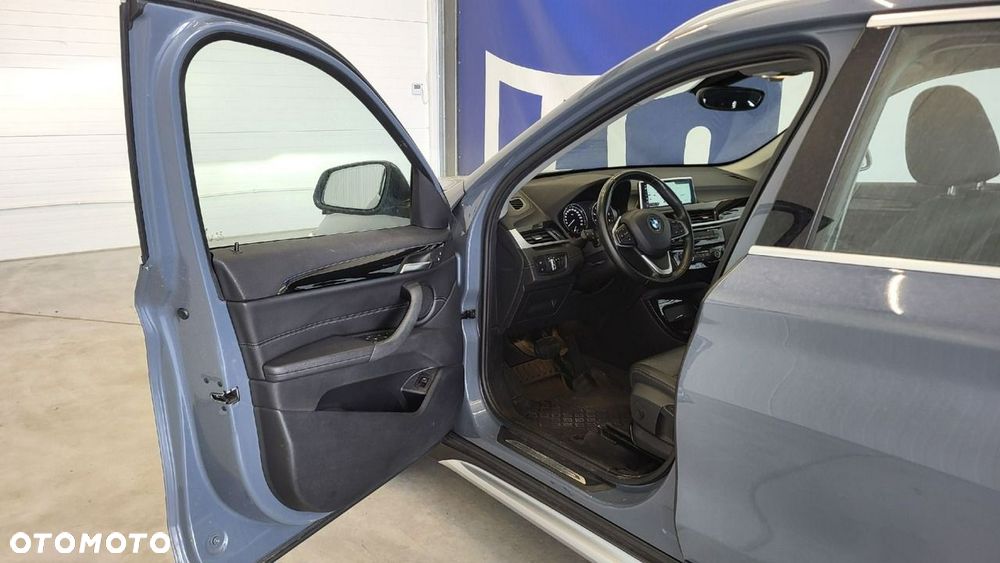 BMW X1 sDrive18d xLine - 11