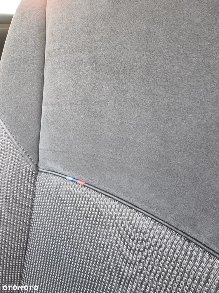 BMW X1 xDrive18d - 36