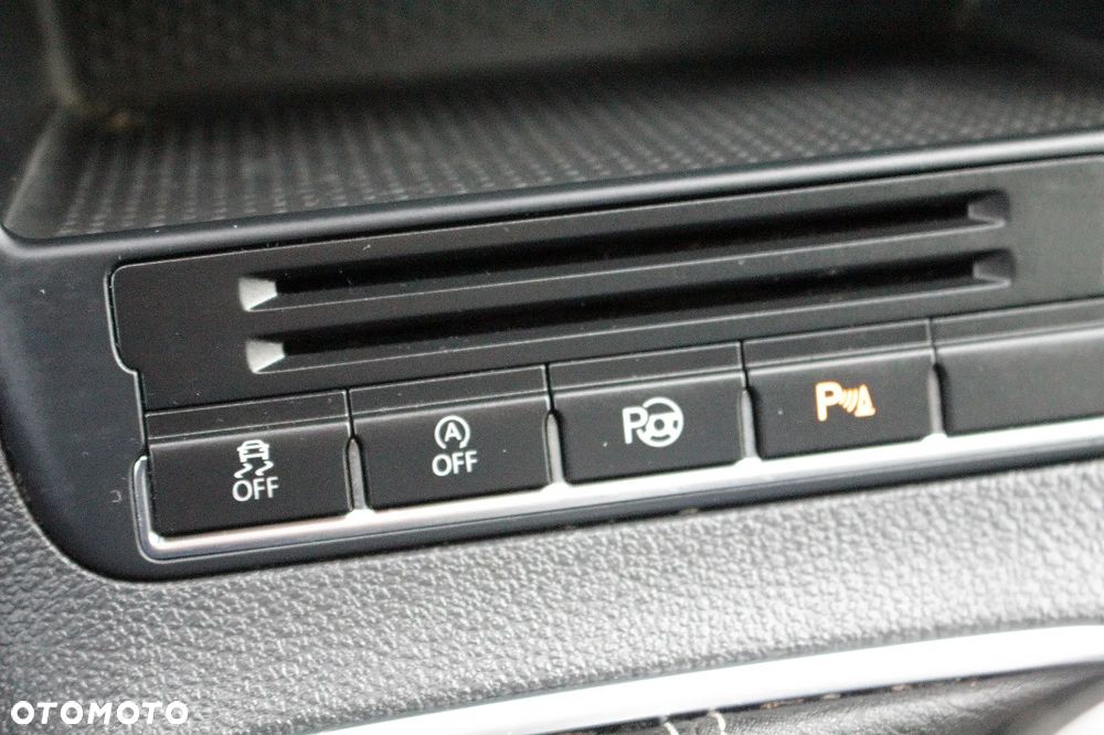 Volkswagen Tiguan 2.0 TDI DPF BlueMotion Technology Cup Sport & Style - 22