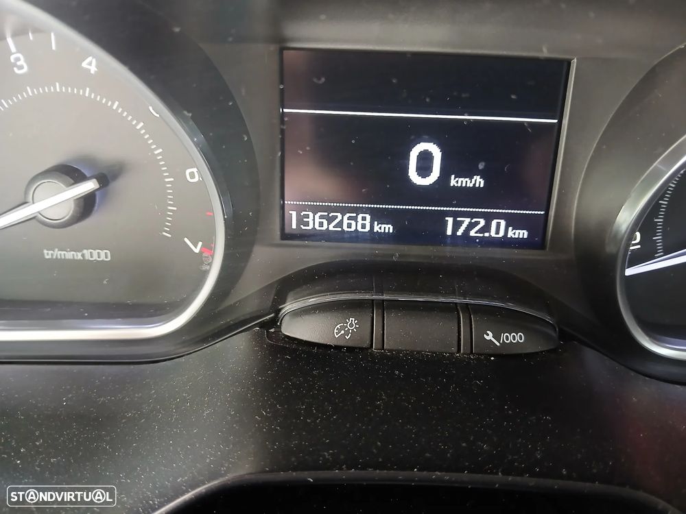 Peugeot 2008 PureTech 82 Style - 33