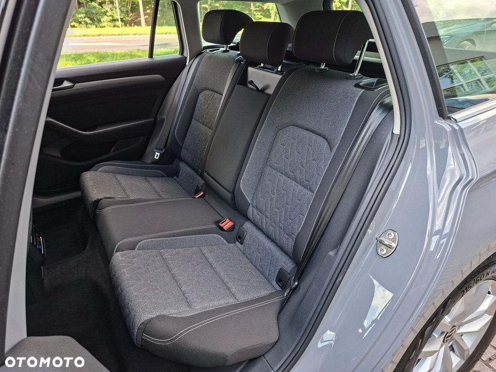 Volkswagen Passat Variant - 15