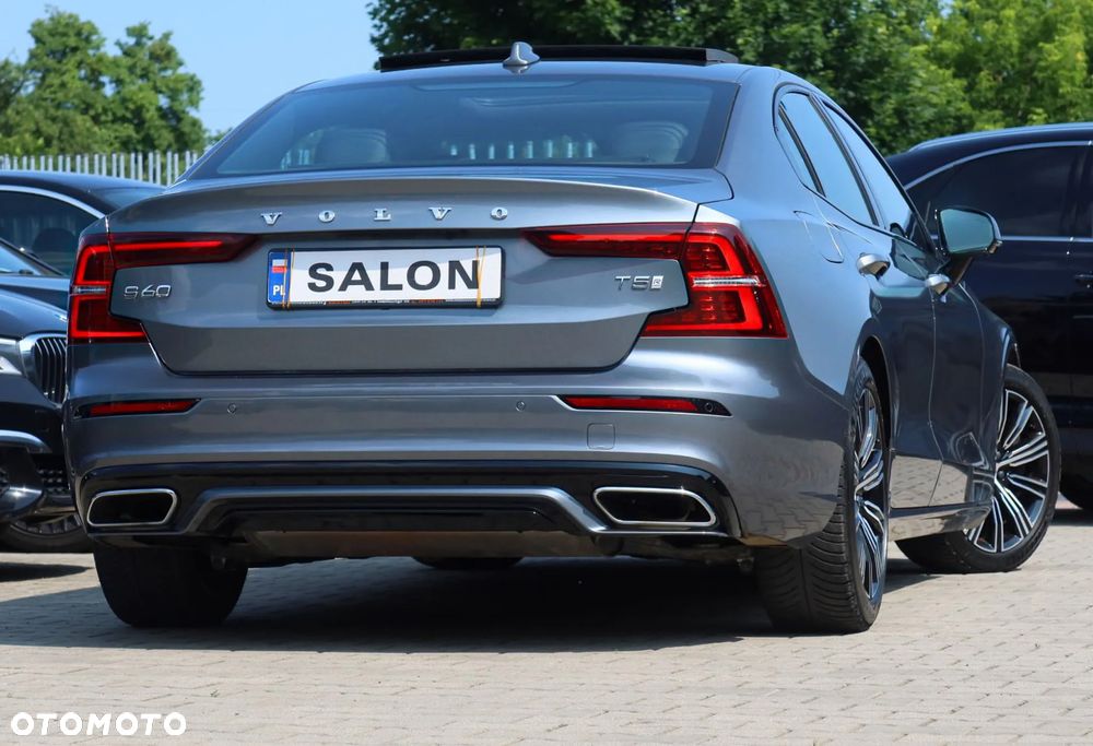 Volvo S60 T5 R-Design - 36