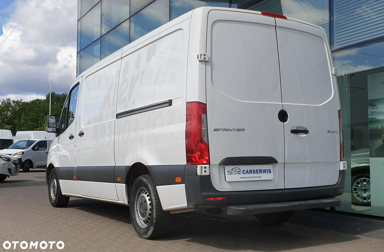 Mercedes-Benz Sprinter - 18