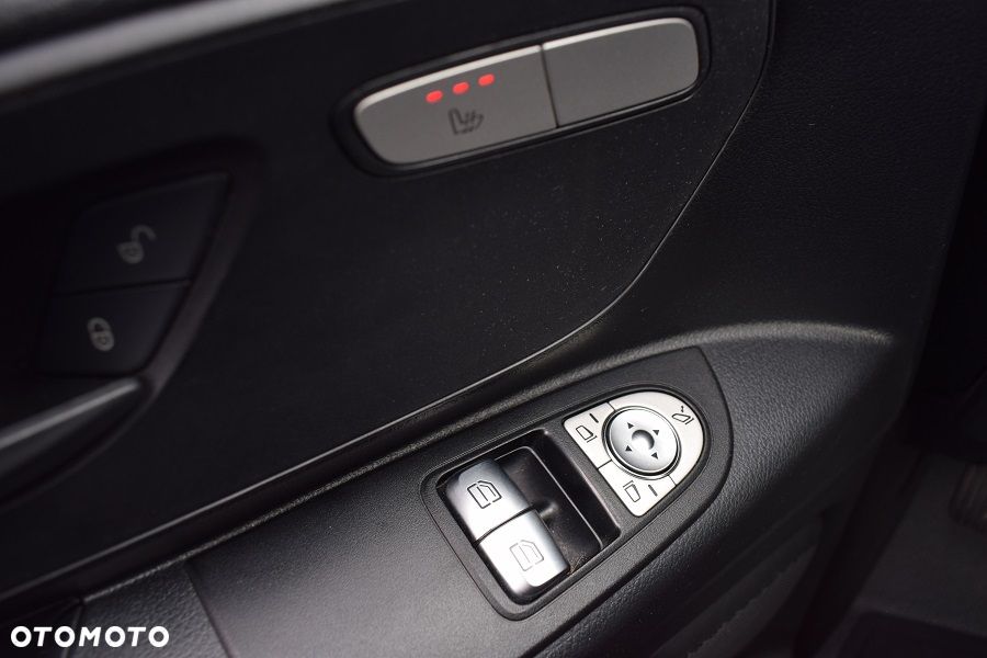 Mercedes-Benz VITO - 16