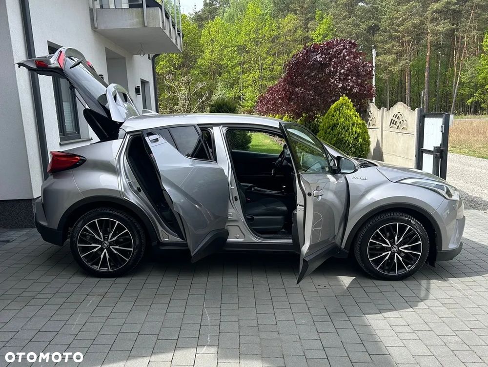 Toyota C-HR Business-Edition - 17