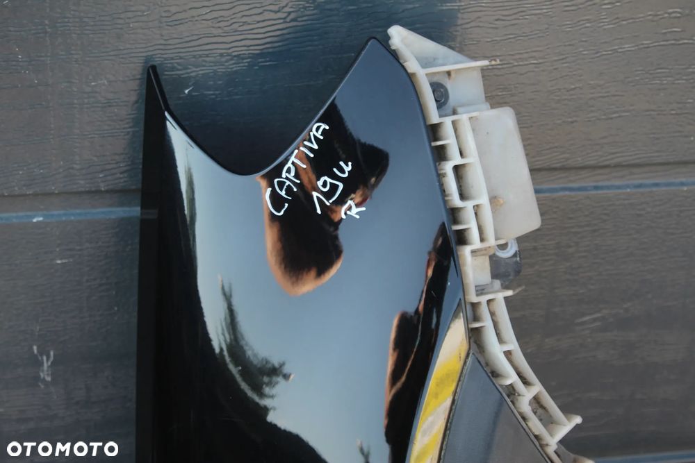 BŁOTNIK PRAWY PRZEDNI PRZÓD CHEVROLET CAPTIVA 19U - 2