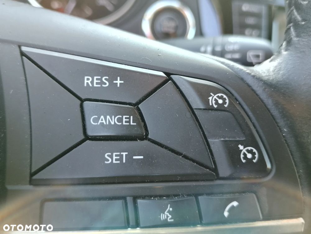 Nissan Qashqai - 11