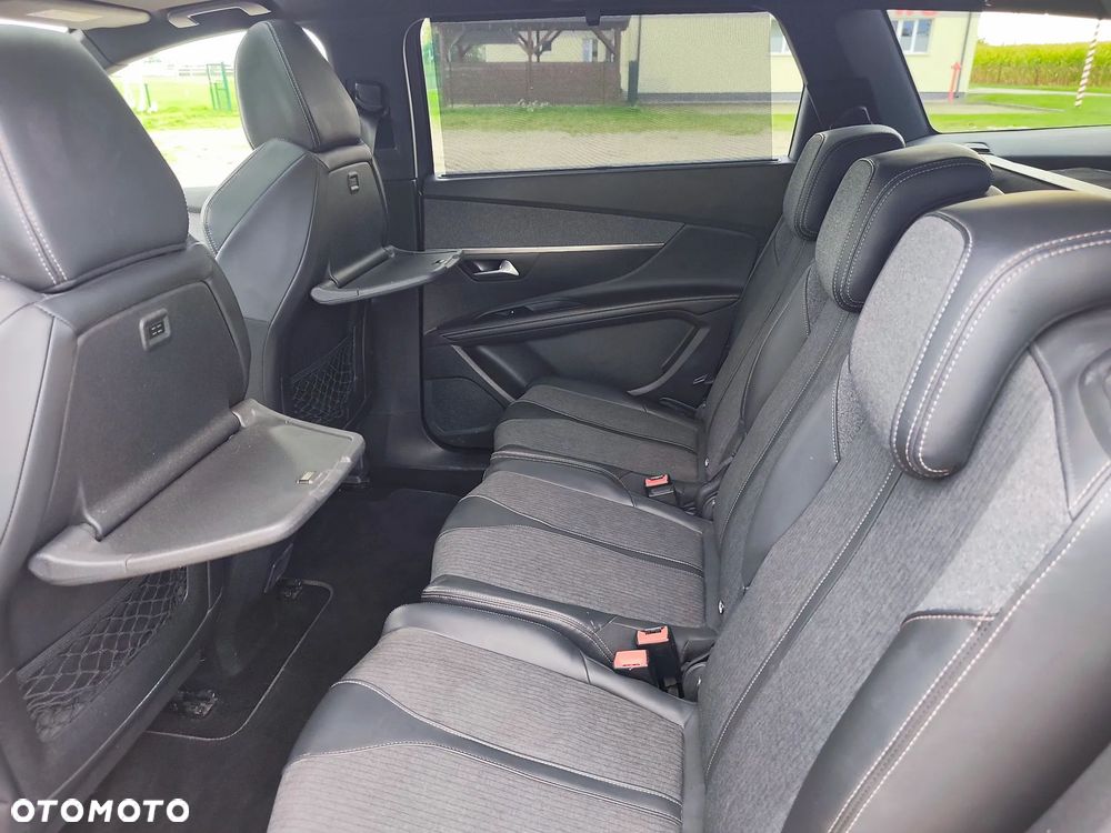 Peugeot 5008 BlueHDi 130 EAT8 Roadtrip - 19