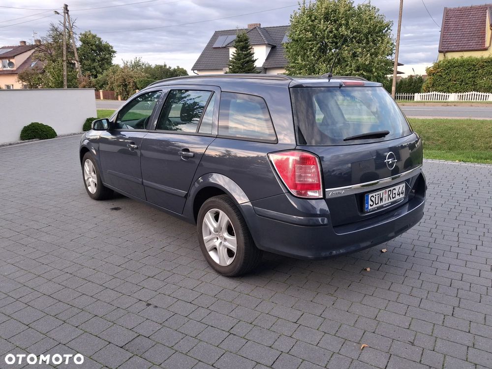 Opel Astra 1.6 Caravan - 3