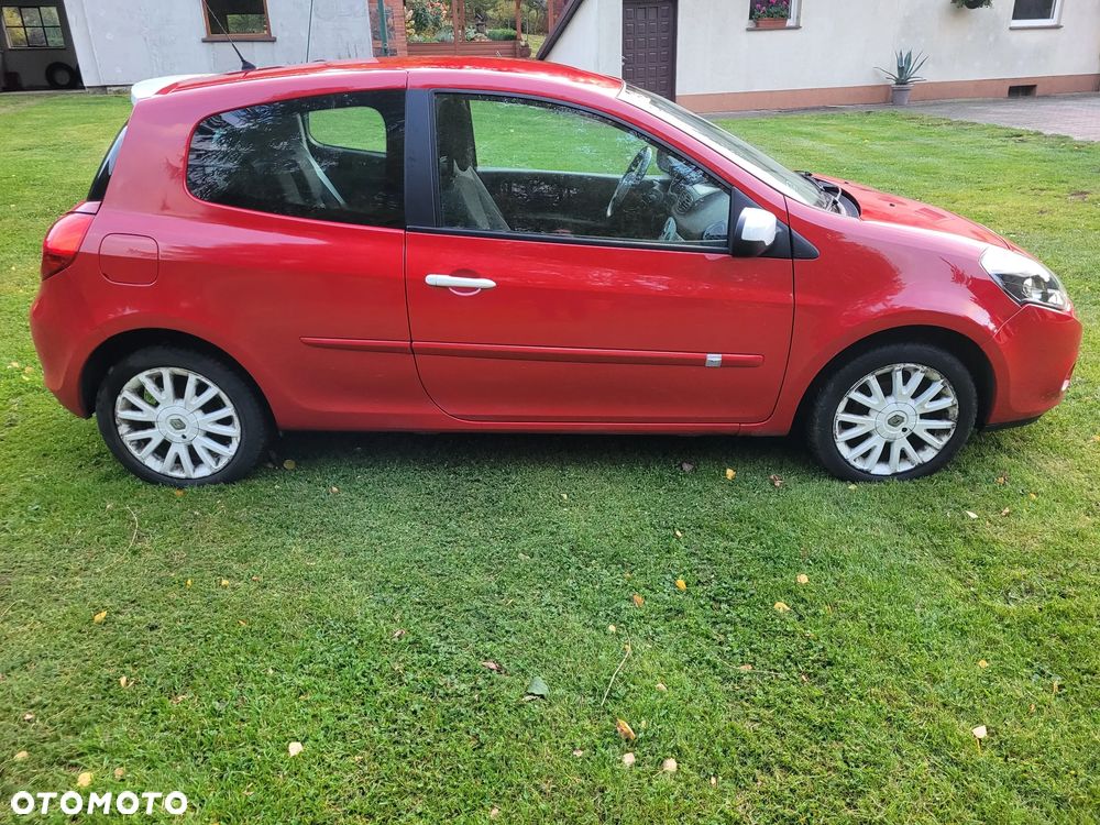 Renault Clio 1.2 16V TCE S - 8