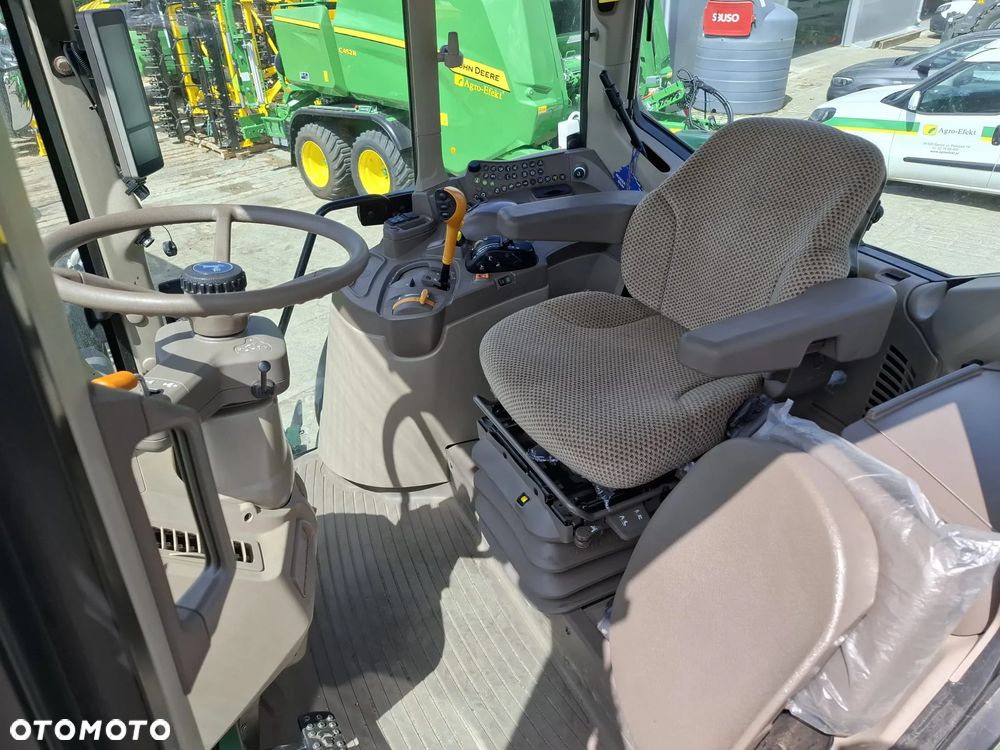 John Deere 6175M - 6