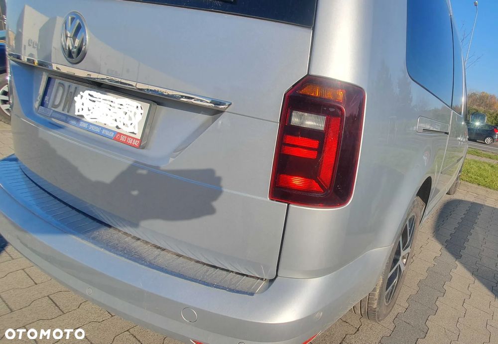 Volkswagen Caddy 2.0 TDI Trendline DSG - 8