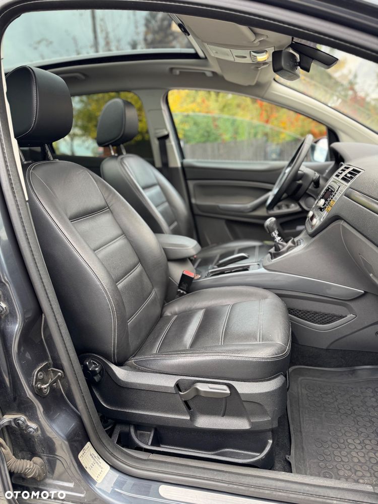 Ford Kuga 2.0 TDCi 4x4 Titanium - 9