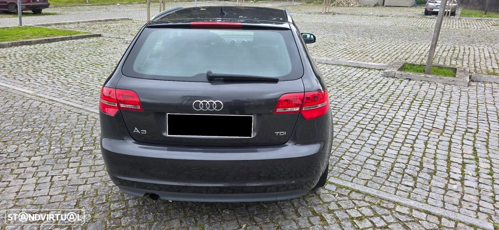 Audi A3 Sportback 1.6 TDI Attraction Business Line - 2