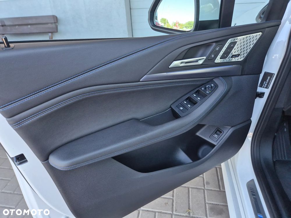 BMW Seria 2 218d - 15